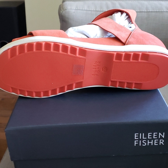 Shoes - Picture 3 of 5